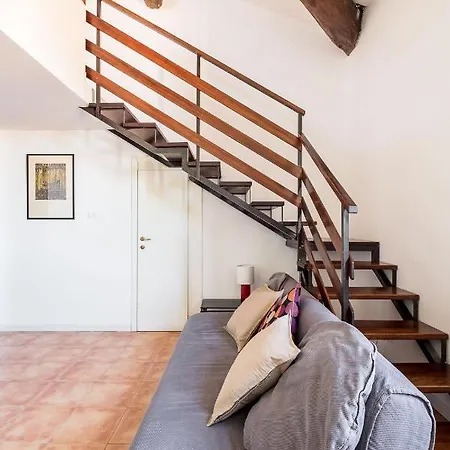 Pisano 25 Apartamento